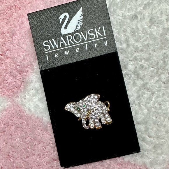 Swarovski Crystal Elephant Brooch - Picture 4 of 8